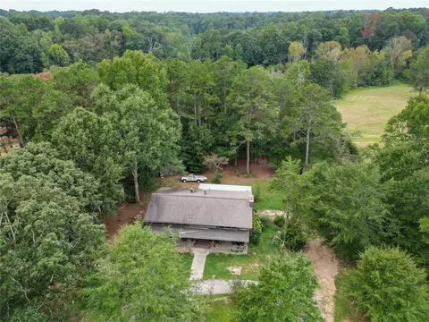 588 Bell Rd, Lula, GA 30554 photo 2