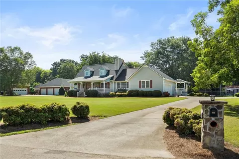 2302 Frettiesburg Dr, Rockmart, GA 30153
