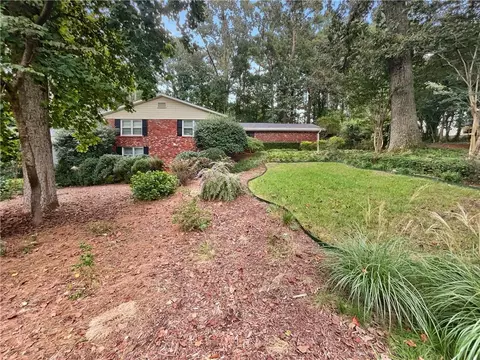 6721 Castleton Dr, Atlanta, GA 30328