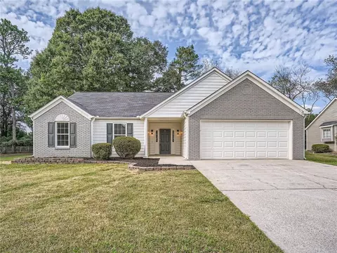 3331 Hobbit Gln, Powder Springs, GA 30127