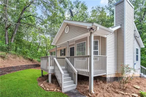 5235 Club Dr, Cumming, GA 30041