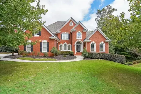 2264 Glenmore Ln, Snellville, GA 30078