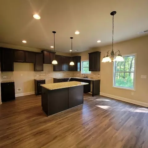 5672 Laney Dr, Rex, GA 30273 photo 8
