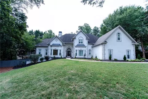 125 W Meadows Ct, Alpharetta, GA 30005