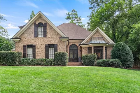 2805 Shady Valley Dr NE, Atlanta, GA 30324
