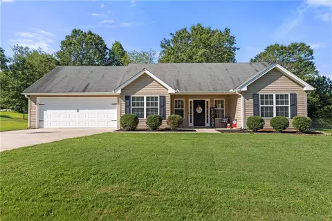 5433 Latham Manor Dr, Gainesville, GA 30506