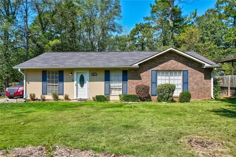 162 Sedgefield Dr, Jonesboro, GA 30236