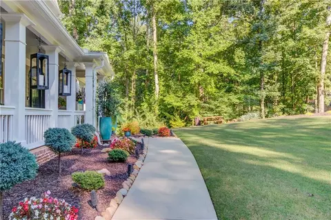 58 Timberlost Trl, Suwanee, GA 30024 photo 3
