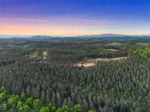 700 Bear Creek Rd, Talking Rock, GA 30175