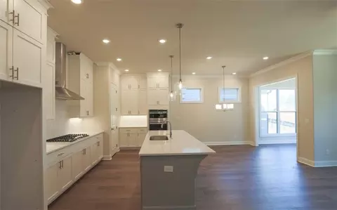 105 Stonehouse Dr, Cumming, GA 30040