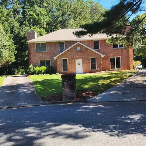 8863 Carroll Manor Dr, Sandy Springs, GA 30350