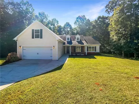 15 Dianne Trl, Covington, GA 30016