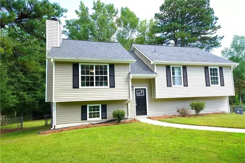 939 N Lassetter Cir, Villa Rica, GA 30180