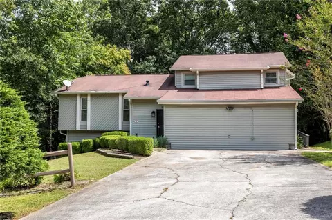6571 Valley Hill Dr SW, Mableton, GA 30126