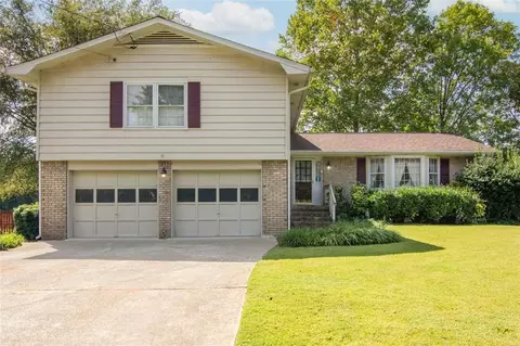 2519 Windwood Ct, Doraville, GA 30360