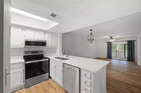 1204 New Horizon St, Powder Springs, GA 30127