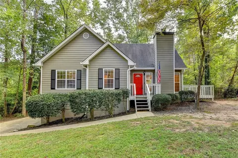 5035 Mercedes Dr, Cumming, GA 30041
