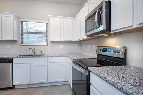 11887 Conrad Cir, Hampton, GA 30228 photo 17