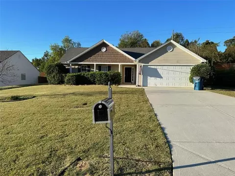 1711 Jessica Ct, Winder, GA 30680