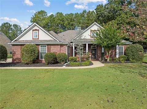 6210 Lake Oak Lndg, Cumming, GA 30040
