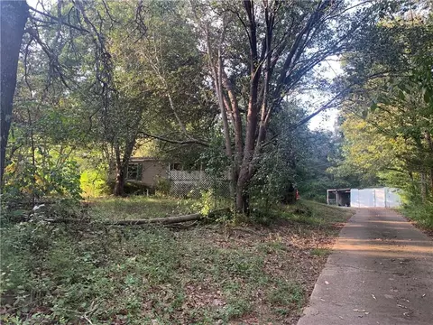52 Brent Cir SW, Cartersville, GA 30120