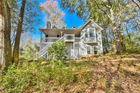 428 Fairington Ln, Canton, GA 30115