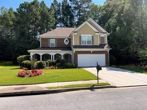 572 Preserve Park Dr, Loganville, GA 30052