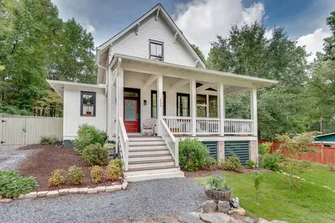496 Magnolia Dr, Pine Lake, GA 30072