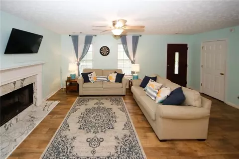 185 Avery Dr, Covington, GA 30016 photo 4