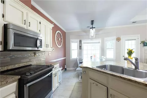 4591 Driftwater Rd, Duluth, GA 30096 photo 16