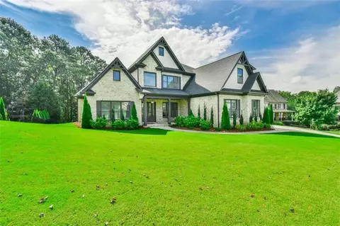 2573 Alcovy Club Dr, Dacula, GA 30019