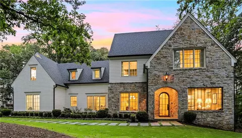 3692 Castlegate Dr NW, Atlanta, GA 30327