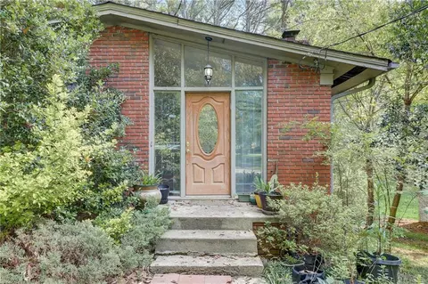 364 W Wieuca Rd NE, Atlanta, GA 30342