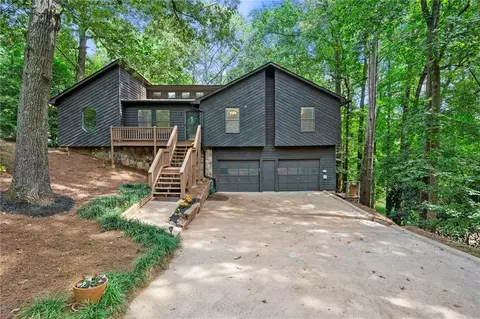 294 Hill Crest Cir, Woodstock, GA 30188