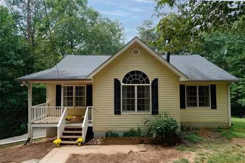 302 River Flow Dr, Dahlonega, GA 30533