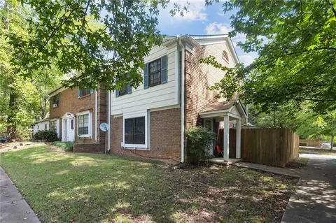 6576 Sleepy Hollow Ln, Morrow, GA 30260