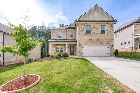 1936 Holman Forest Dr, Hoschton, GA 30548