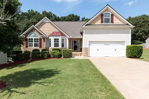5623 Wooded Valley Way, Flowery Branch, GA 30542