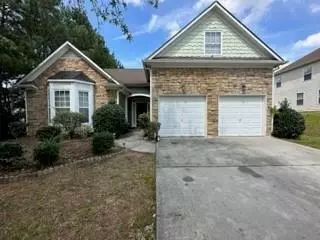 8828 Lakecrest Way, Union City, GA 30291