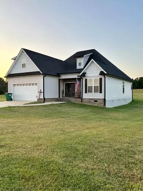 120 Suzannah Ln, Calhoun, GA 30701