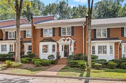 5417 Trentham Dr, Dunwoody, GA 30338