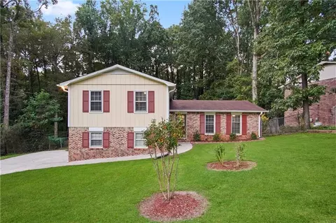 2586 Bailey Dr, Norcross, GA 30071