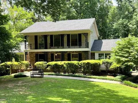 2104 Chrysler Dr NE, Atlanta, GA 30345