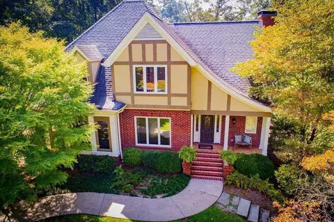 150 Laurel Lakes Dr, Carrollton, GA 30116