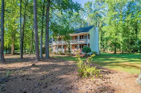 125 Mill Wood Ln, Fayetteville, GA 30214