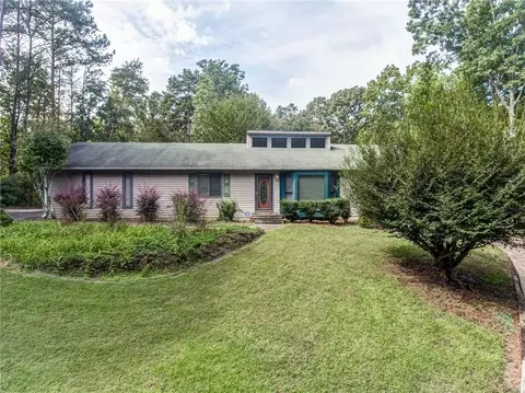 71 Star Dust Trl SE, Cartersville, GA 30120