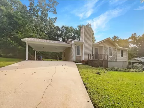5036 Oakdale Dr, Douglasville, GA 30135