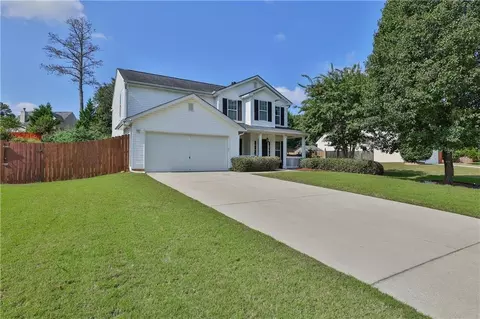 1633 Maple Trace Ct, Grayson, GA 30017 photo 2