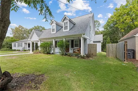 220 Mountain View Dr, Gainesville, GA 30501