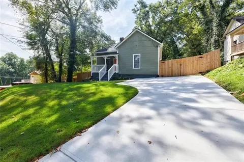 2844 Browntown Rd NW, Atlanta, GA 30318